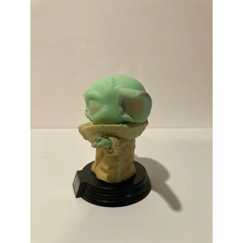 Funko Pop Starwars The Child force wielding 385